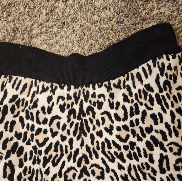 10C Derek Lam/ Cusp Leopard print shorts size S - Picture 12 of 12